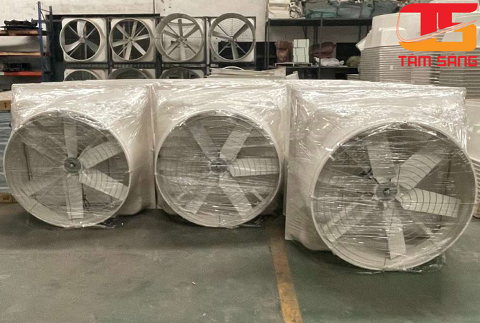 Quạt Composite lắp nhà xưởng, trang trại chống ăn mòn